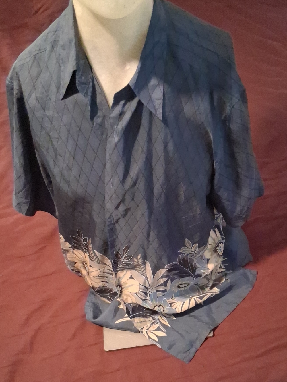 Chereskin Men's Blue Floral Short-Sleeve Silk Shirt